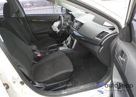 2017 Mitsubishi Lancer Es z USA, uszkodzony, nr VIN JA32U2FU4HU007894